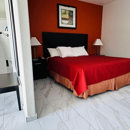 Lux Inn And Suites Three Rivers Экстерьер фото